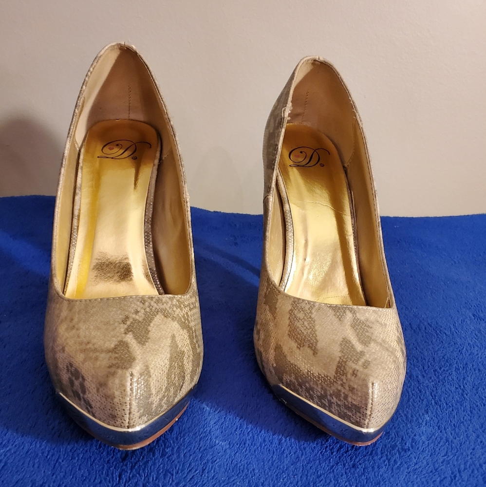 Used D Heels - Picture 5 of 5